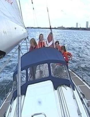 -Ikke start innsamlingsaksjon for piratofrene