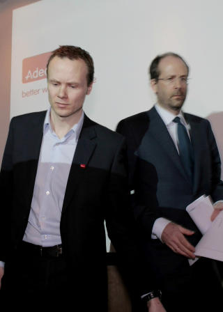 GRANSKER SELV: Advokat Jan Fougner og Anders �wre-Johnsen i Adecco. Foto Nina Hansen / Dagbladet