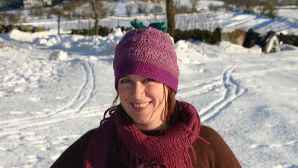FEBRUARFINALIST: Kirsten Opstad, eller madame k, er valgt ut i Diktkammeret i februar med et dikt om tungtransport. Foto: PRIVAT