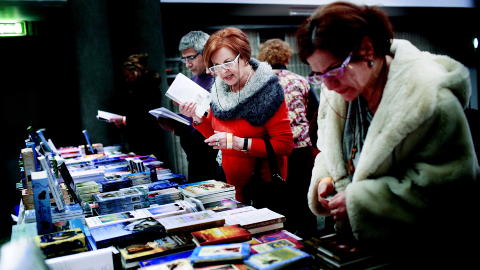 ENGLELITTERATUR: De siste �ra er det kommet et skred av b�ker om engler i Italia. Markedet synes umettelig. 
Foto: Siv Johanne Seglem / Dagbladet