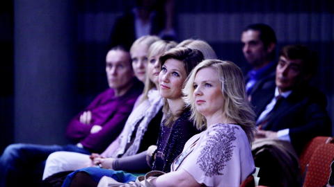 NYSGJERRIGE: Prinsesse M�rtha Louise og Elisabeth Samn�y p� f�rste rad under englekonferansen i Torino. Det var den tredje konferansen for de to. 
Foto: Siv Johanne Seglem / Dagbladet