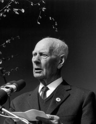 Med Gerhardsen som trumfkort