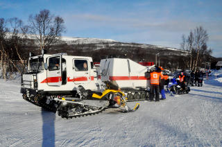 MISTER IKKE JOBBEN: Helsearbeideren ved Porsanger helsetun angrer p� at hun skrev om redningsarbeidet p� Facebook. Hun vil ikke miste jobben, men f�r disiplin�re reaksjoner. Foto: Petter Vatn / Finnmark Dagblad