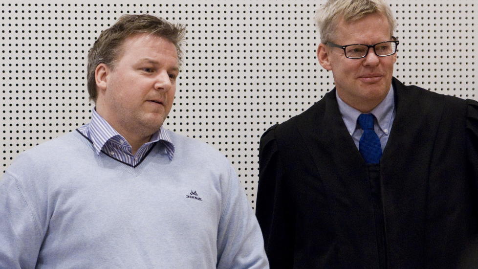 - FORVARING: Aktor la i g�r ned p�stand om 21 �rs forvaring for Stig Millehaugen (venstre). Her er Millehaugen sammen med sin forsvarer, Morten Furuholmen. Foto: Berit Roald / Scanpix