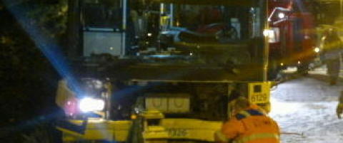 Fryktet at buss p� vippen skulle ramle p� hus i Bergen