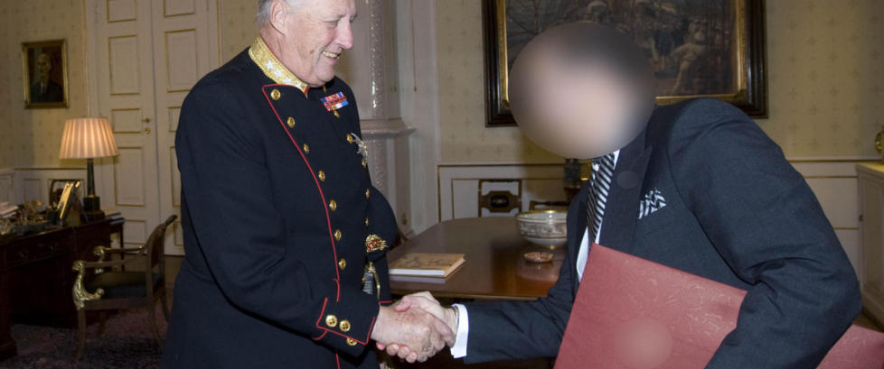 Ambassad�r etterforskes for konevold