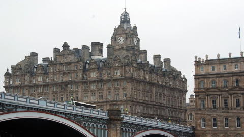 EDINBURGH: P� andreplass p� Tripadvisors ti p� topp liste, ligger Edinburgh. Foto: KEITH HAMMETT
