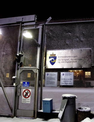 Terrorsiktede Mikael Davud truer med sultestreik