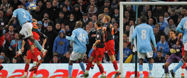 Richards nikket City til semifinale mot United