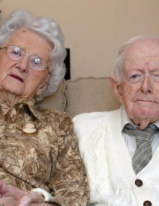 En latter forlenger IKKE livet