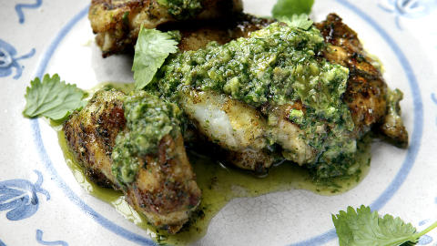 Torsketunger:  med salsa verde.