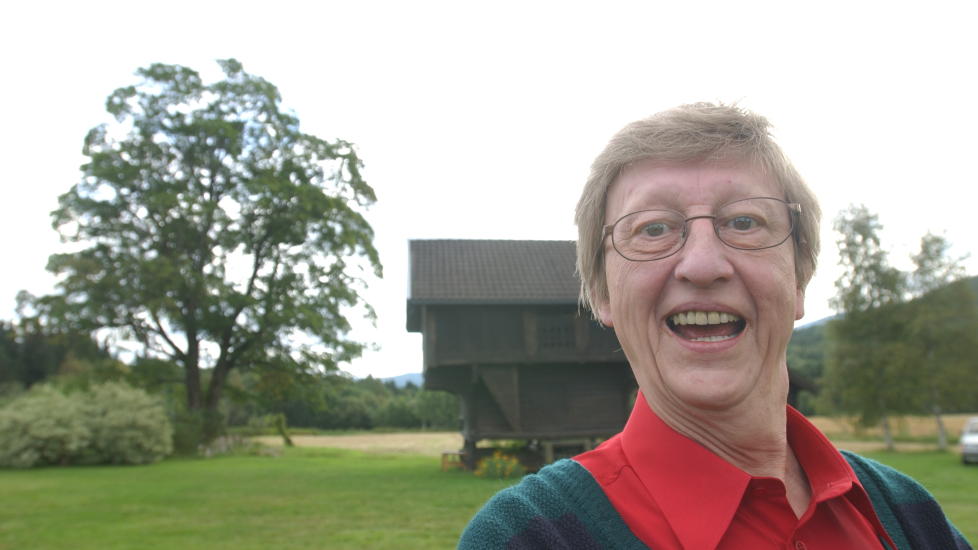 FORFATTEREN Hans Herbj�rnsrud har skrevet dystert og komisk om blant annet hodeskaller, br�nner, brodermord og stengte d�rer i en rekke underfundige noveller. N� er det kommet en god bok som g�r ham n�rmere etter i s�mmene.

Foto BONES/LARS EIVIND Dagbladet