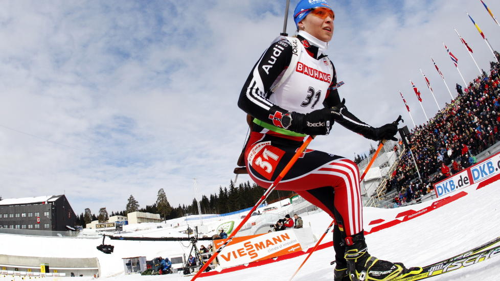 SYK: Magdalena Neuner starter ikke p� jaktstarten i skiskyting i Holmenkollen l�rdag. Dermed g�r Tora Berger f�rst ut. Foto: Cornelius Poppe / SCANPIX
