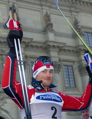 Northug spurtet til seier foran jublende svensker