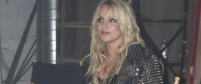 - Hold Britney unna dop