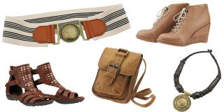 TILBEH�R: Strikkbelte med stor spenne, kr 79, fra Pieces. Gladiatorsandaler kan v�re et lurt valg for varme f�tter, kr 299, fra Skopunkten. Liten, kamelfarget veske, kr 299, fra Object. Skoletter med kileh�l og knyting, kr 2500, fra Filippa K. Kjede, kr 99, fra Pieces. FOTO: Astrid Waller