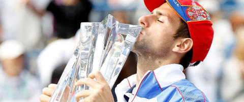 Djokovic slo Nadal og �kte til 18-0