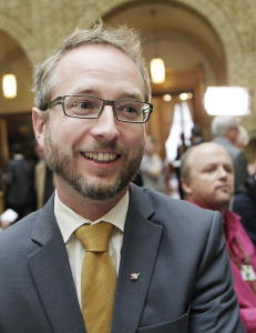 Vil selge r�dgr�nn modell til Europa