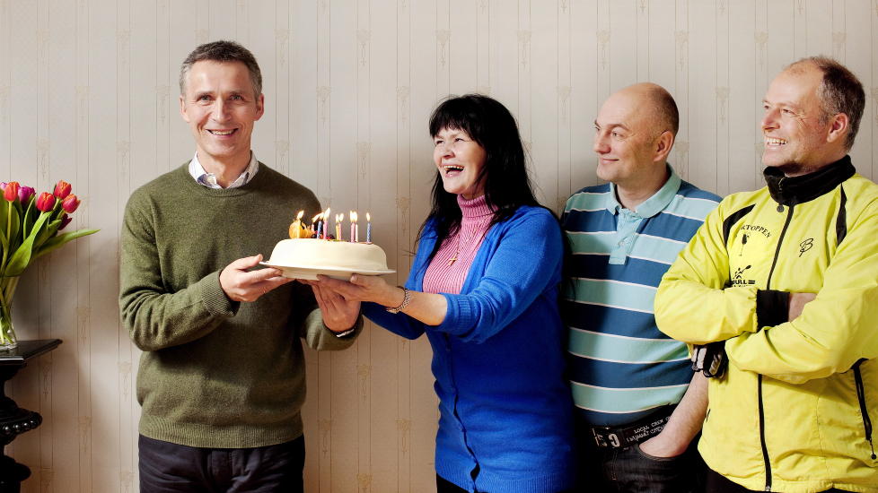 ELISABETH SMUK, TRYGVE KLEPPE, BERNT LUND OG JENS STOLTENBERG: De fylte 52 �r ondag i forrige uke. Vi har sporet opp alle som ble f�dt den samme mandagen i 1959. 
Foto: Agnete Brun / Dagbladet