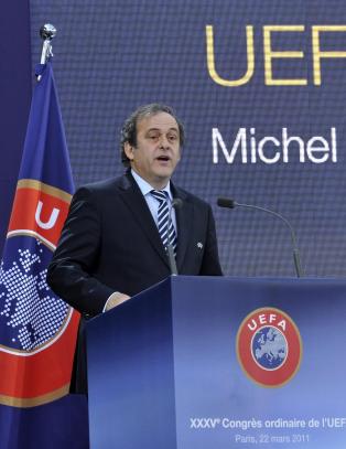 Platini ble gjenvalgt