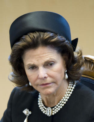 Dronning Silvia akutt syk