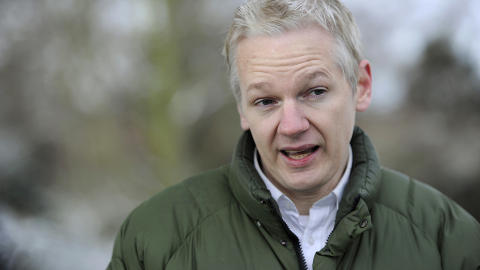 NEKTER FOR BESKYLDNINGEEN: Wikileaks-grunnlegger Julian Assange. Foto: Reuters/Paul Hackett/Scanpix NEKTER FOR BESKYLDNINGEEN: Wikileaks-grunnlegger Julian Assange. Foto: Reuters/Paul Hackett/Scanpix