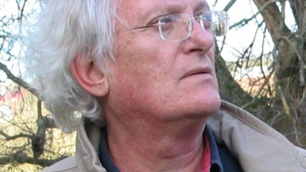 BLANT DE YPPERSTE: I motsetning til mange av sine kollegaer har den australske krimforfatteren Peter Temple forst�tt hvilken avgj�rende rolle spr�ket spiller n�r det dreier seg om � skape stemninger i leseren. Det gj�r at �Sannhet� g�r utenp� det aller meste i sjangeren. Foto: FORLAGET PRESS