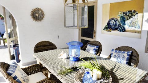 UTELIV:  P� Gran Canaria kan alle m�ltider spises ute hele vinteren. Foto: John Terje Pedersen/Dagbladet