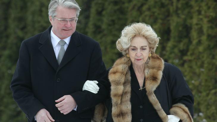 MISTET MORA: Wenche Foss sovnet inn i g�r. I dag deltok s�nnen, Oslos ordf�rer Fabian Stang, p� en minneseremoni utenfor Nationalteateret.
Foto: Cornelius Poppe / Scanpix .
