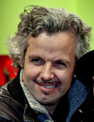 - Kjenner igjen kj�rligheten og sviket