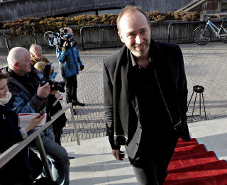 MINISTERGJEST:  Tidligere kulturminister og n�v�rende n�ringsminister Trond Giske var blant gjestene i g�r. Foto: Lars Eivind Bones