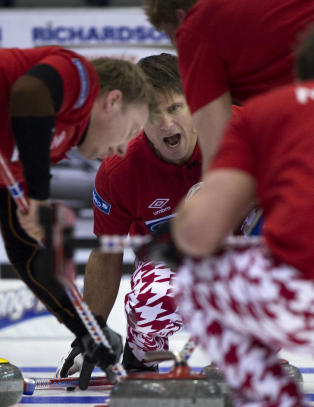 Curlinggutta tapte igjen i natt