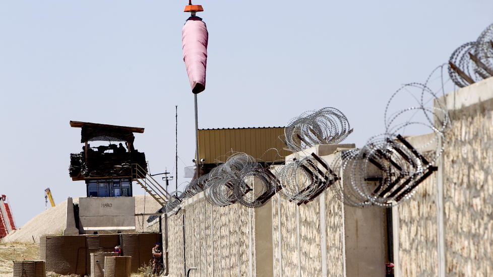 SKUTT OG S�RET: Tre norske soldater ble i dag skutt i Afghanistan da de jobbet med � utvide den norske delen av campen i Meymaneh. Foto: Gorm Kallestad / Scanpix