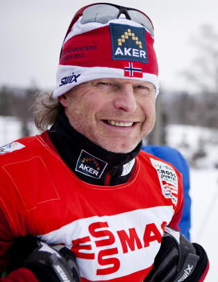 - Aker presser Skiforbundet om Skinstad