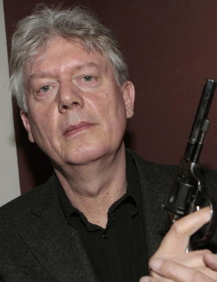 �Bare pass deg, Gunnar Staalesen�