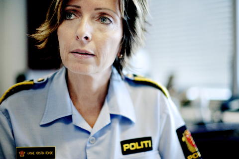KVINNEN ER UTSATT:  Politiinspekt�r i Oslo politidistrikt, leder for volds- og sedelighetsseksjonen, Hanne Kristin Rohde, sier til Dagbladet at kvinner er mest utsatt for overfallsvoldtekt mellom klokka 23 og 06 p� morgenen - alle dager, n�r hun er alene p� et �de og d�rlig opplyst sted.
Foto: Torbj�rn Gr�nning / Dagbladet