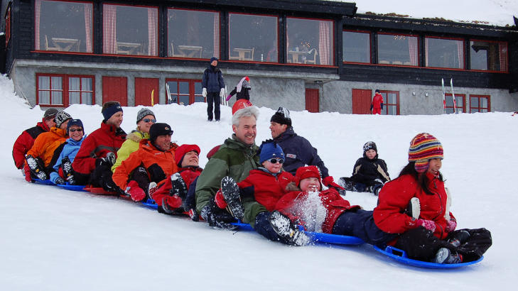 FOR STORE OG SM�: Moro for hele familien p� Haukeliseter, en av de seks DNT-hyttene som frister med egne barneaktivitetsledere i p�sken.