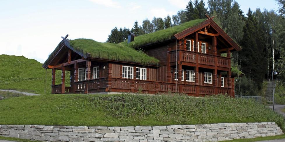 TVERRLIA: Dette var den modellen Eik�s Hytter og Hus AS solgte mest av i 2010. Pris byggesett 1 053 900 kroner i den eksklusive utf�relsen, 884 800 kroner som grunnmodell.  FOTO: produsenten