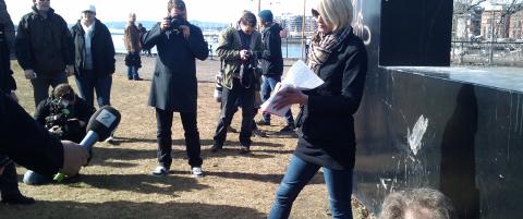 - S�ren, det er jo flere pressefolk her enn oss