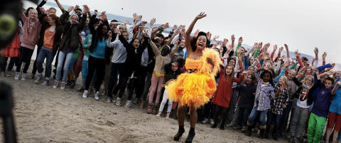 Slik g�r det n�r en superstjerne lager musikkvideo