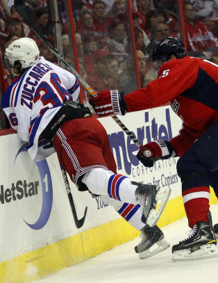 Treneren frykter �Zucca� er for liten for NHL