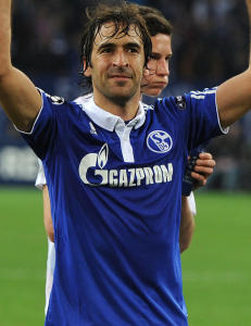 Raul dr�mmer om Schalke-finale