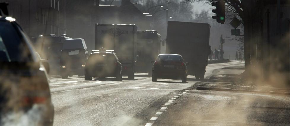 DIESEL VERST: Toyotas diesel-Avensis slipper ut 30 ganger mer farlig NOx enn deres egen hybridbil. Foto: H�KON MOSVOLD LARSEN / SCANPIX