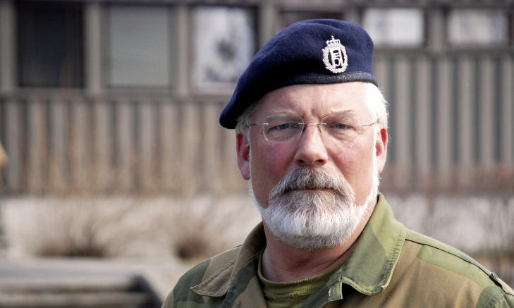 HEMMELIGHOLD: Pressetalsmann John Espen Lien og Forsvaret snakker gjerne om m�l og antall tokt, men ikke hva de treffer og hvor mange norske styrker har tatt livet av i Libya. 
Foto: Erik Veig�rd  / Scanpix