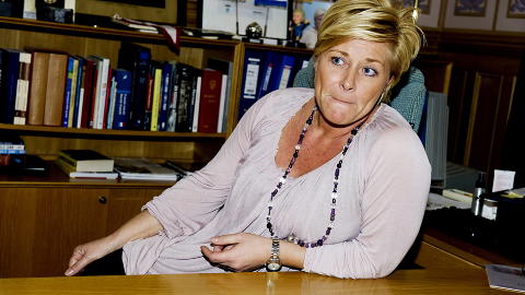 LANGE DAGER: Siv Jensen jobber ofte lange dager, n� sist spesielt i forbindelse med Birkedal-saken. Foto: �istein Norum Monsen/DAGBLADET.