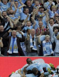 Yaya Toure og City knuste Uniteds trippeldr�m
