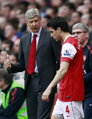 Fabregas tviler p� Wengers strategi