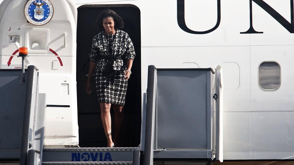 I FLYDRAMA: Michelle Obama var p� et offisielt oppdrag da flyet hennes m�tte avbryte landing. Foto: AP/Claus Bj�rn Hansen/Scanpix