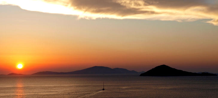 DAGGRY: Soloppgang p� Patmos.