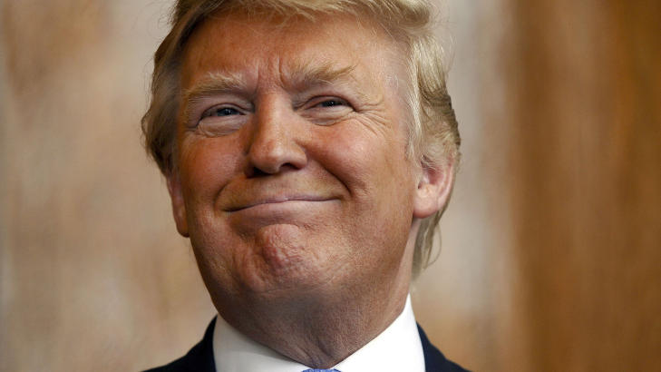 KJEFTER: Donald Trump, som vurderer � stille som presidentkandidat for republikanerne, likte d�rlig kritikken fra Robert De Niro. Foto: AFP PHOTO / FILES / TIMOTHY A. CLARY